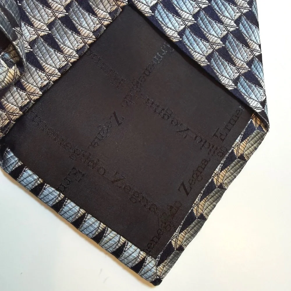 Ermenegildo Zegna Silk Tie One Sz Blue Grey Geometric Woven Made in Italy Luxury